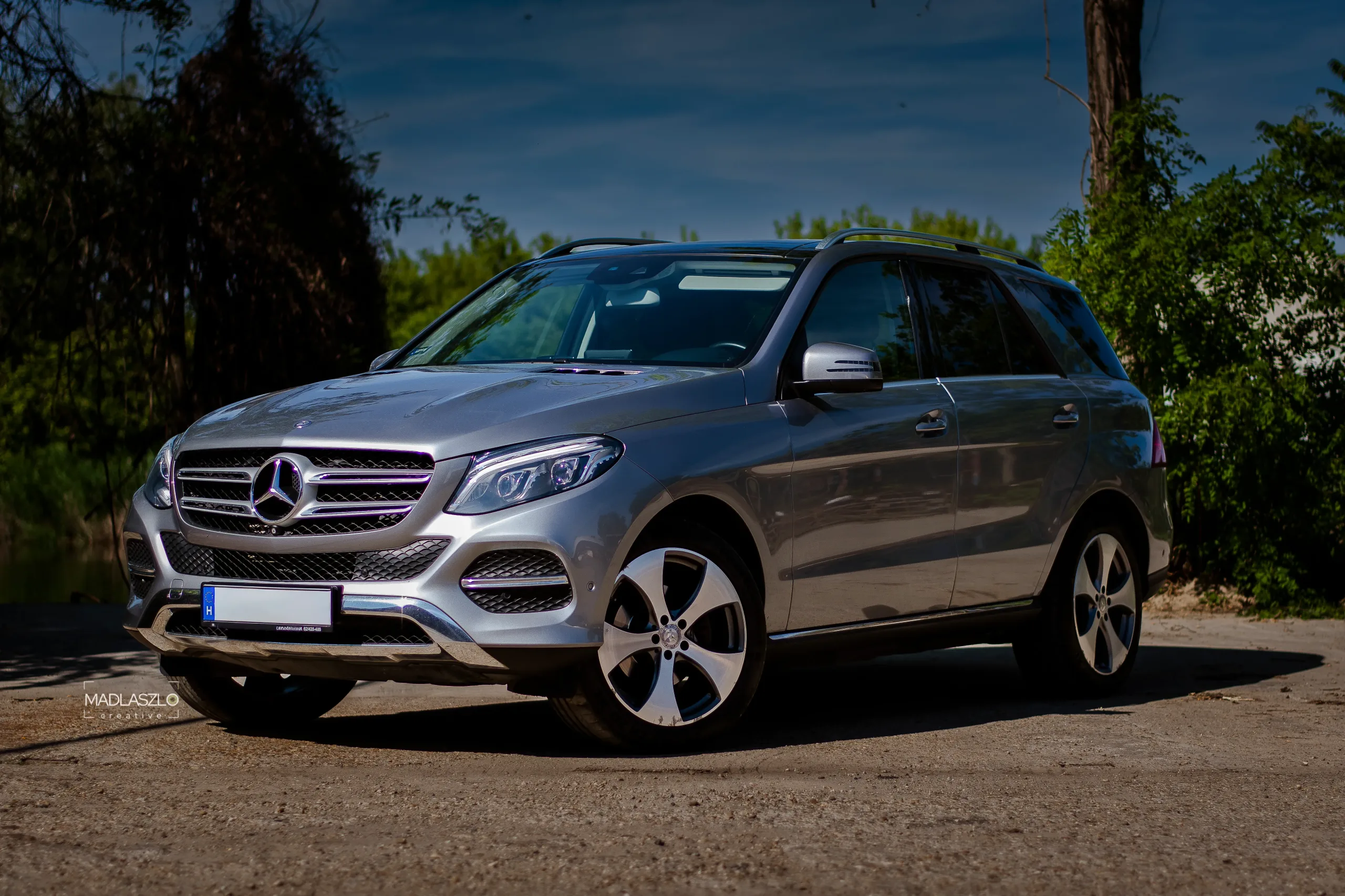 Ezüst Mercedes-benz glc
