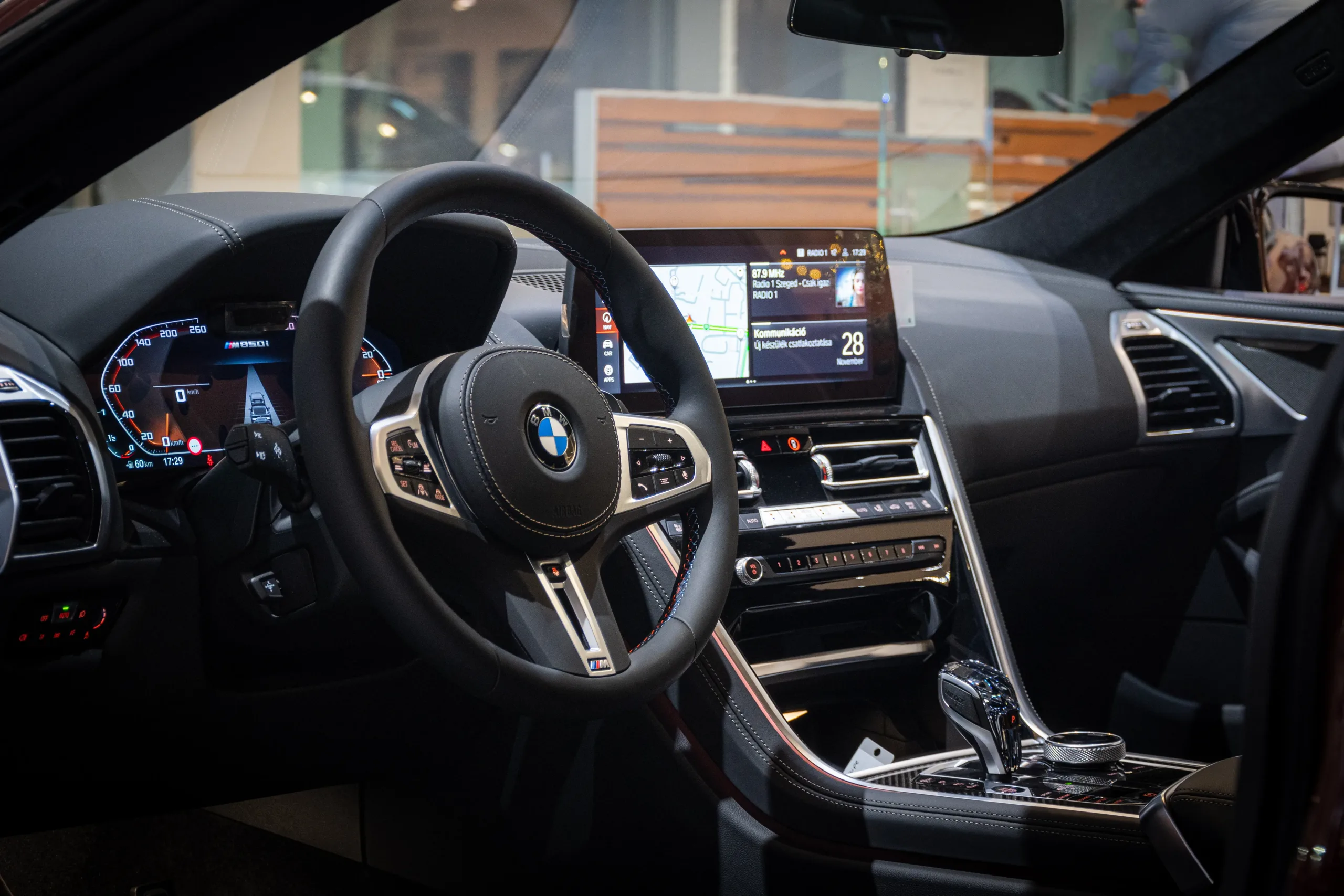 BMW m850i műszerfal