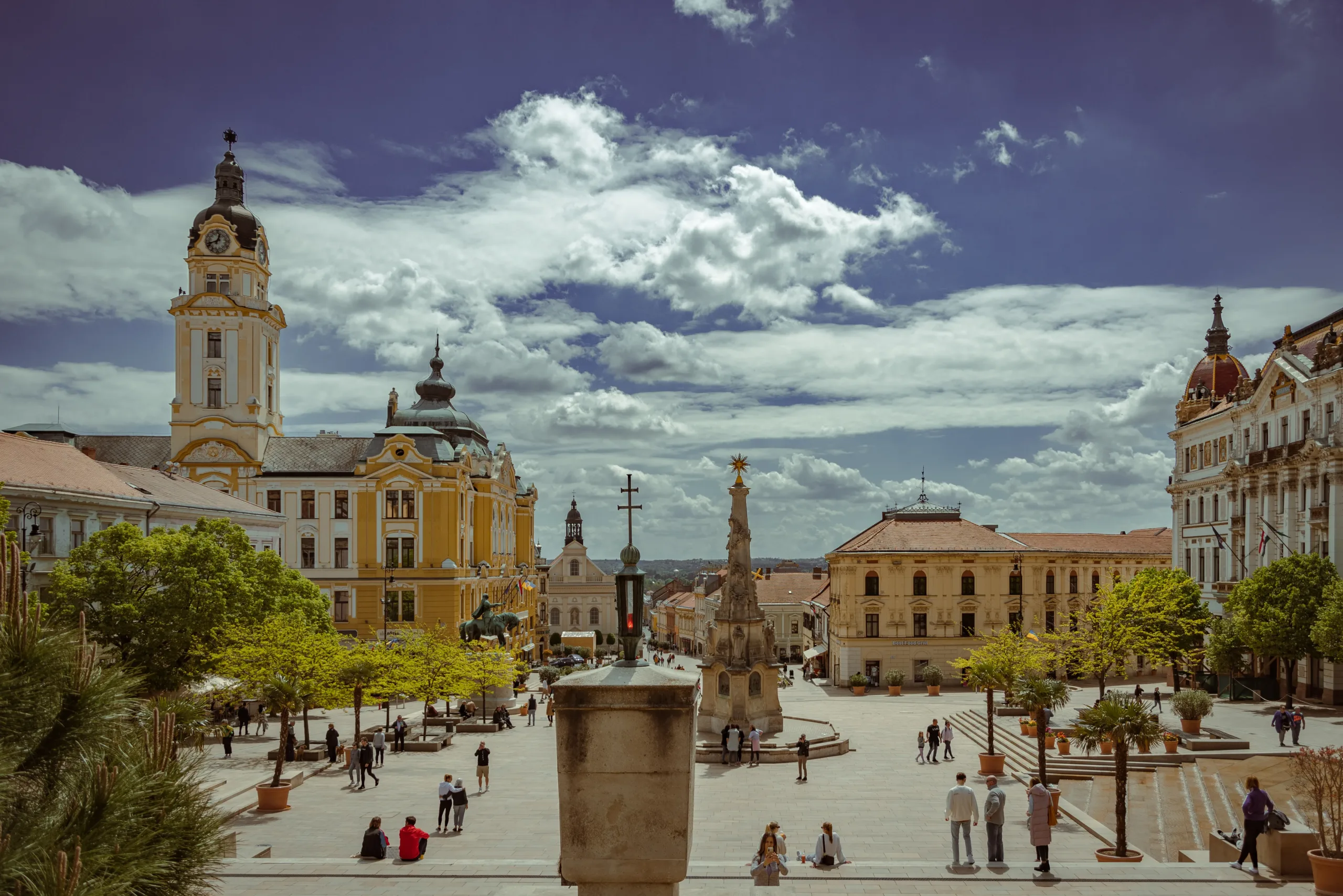 Pécs Széchenyi tér