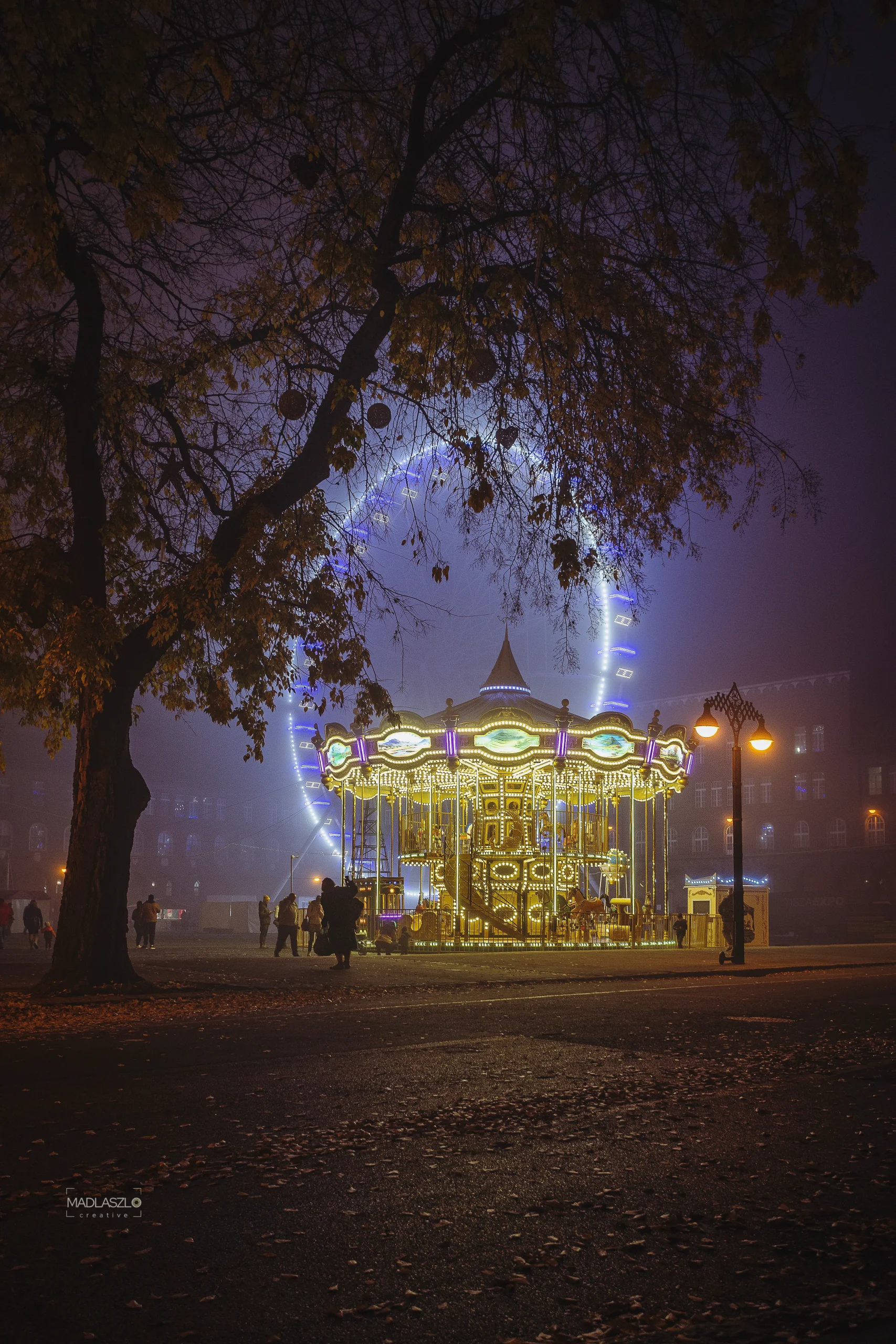 Körhintát-fotóztam-a-karácsonyi-vásárban